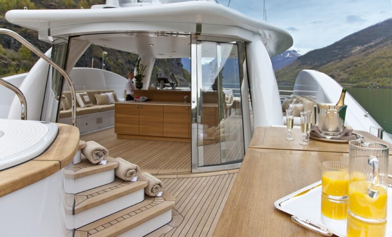 Sundeck Service