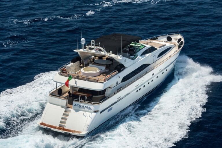 Superyacht ACCAMA DELTA
