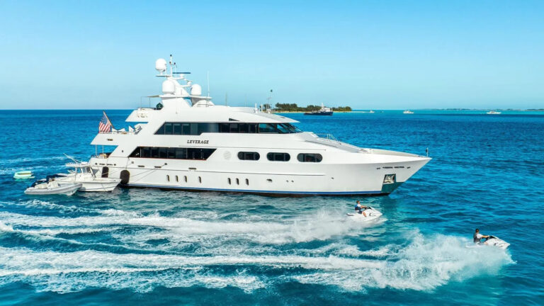 Superyacht LEVERAGE