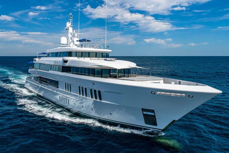 Superyacht TOP FIVE II