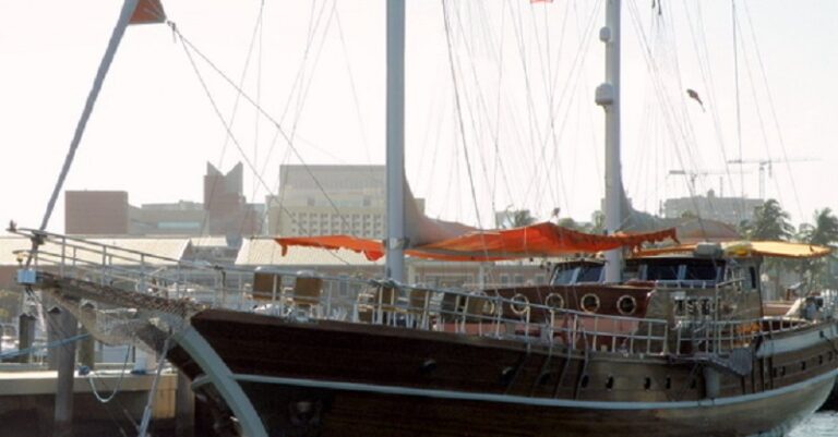 Superyacht Quasart Dock