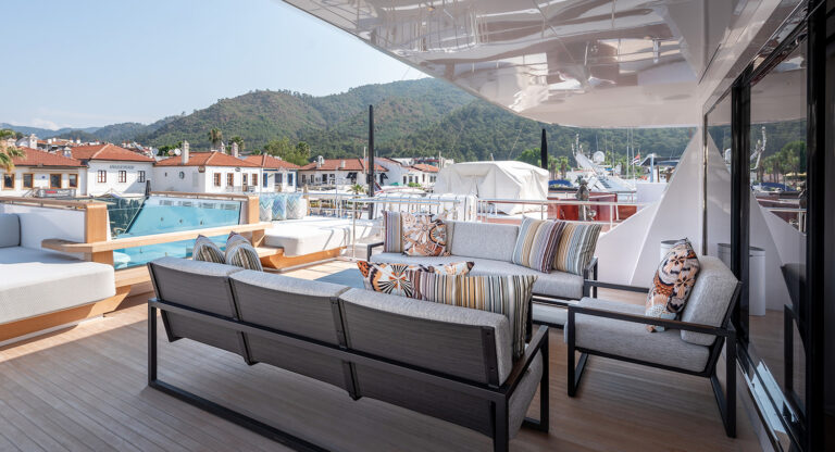 Upper Deck Aft With Jacuzzi