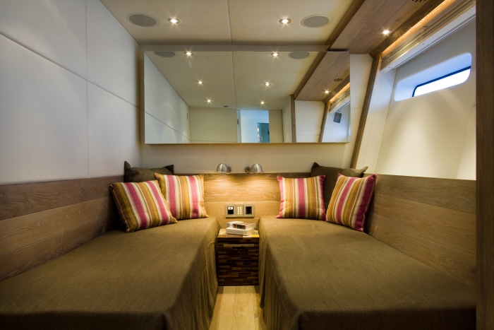 Velvet Yacht By Technomar - Twin