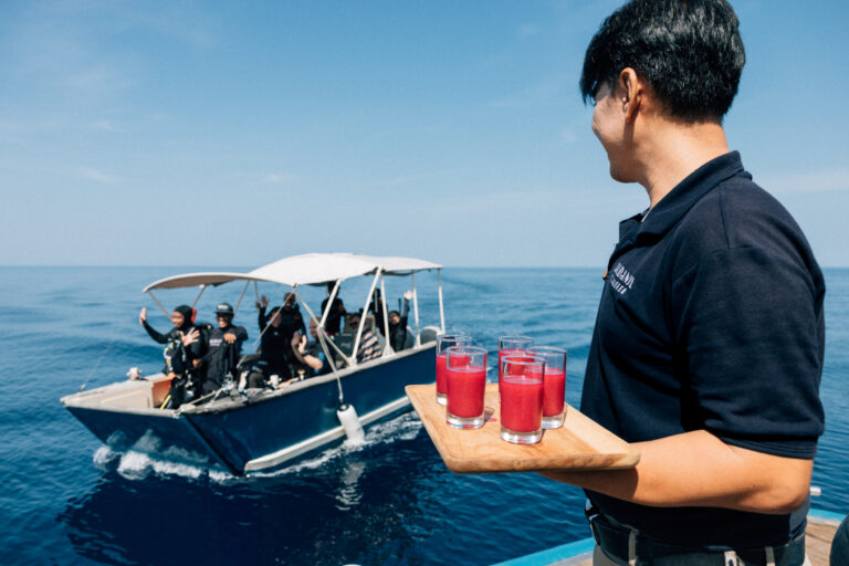 Welcome Drinks - Kudanil - Jack Johns