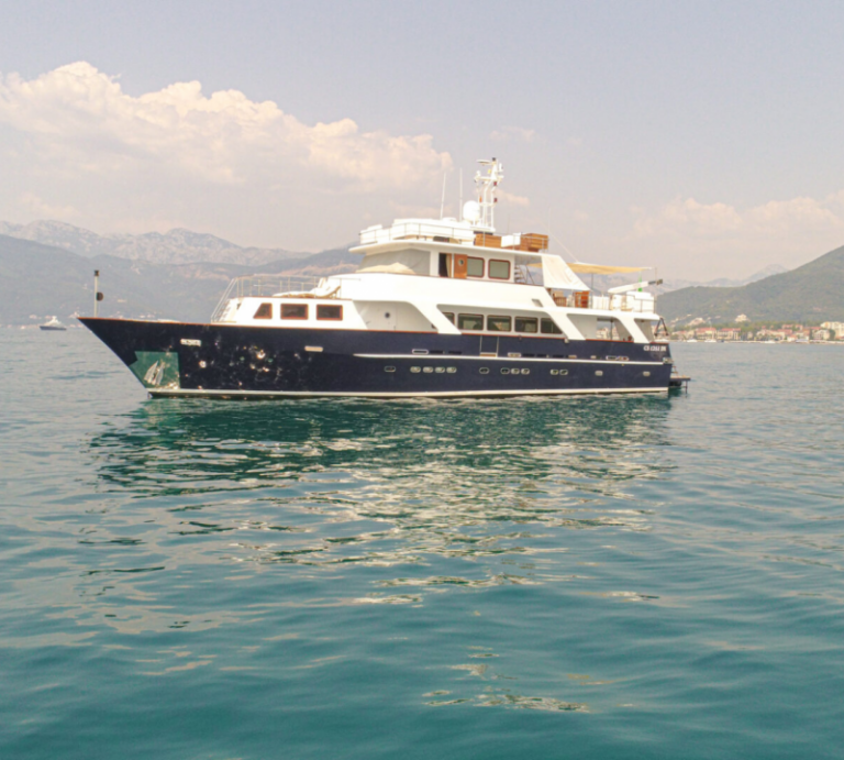 Luxury Superyacht PRINCESS MAELA