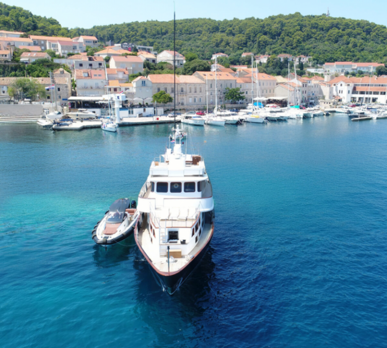 Superyacht PRINCESS MAELA
