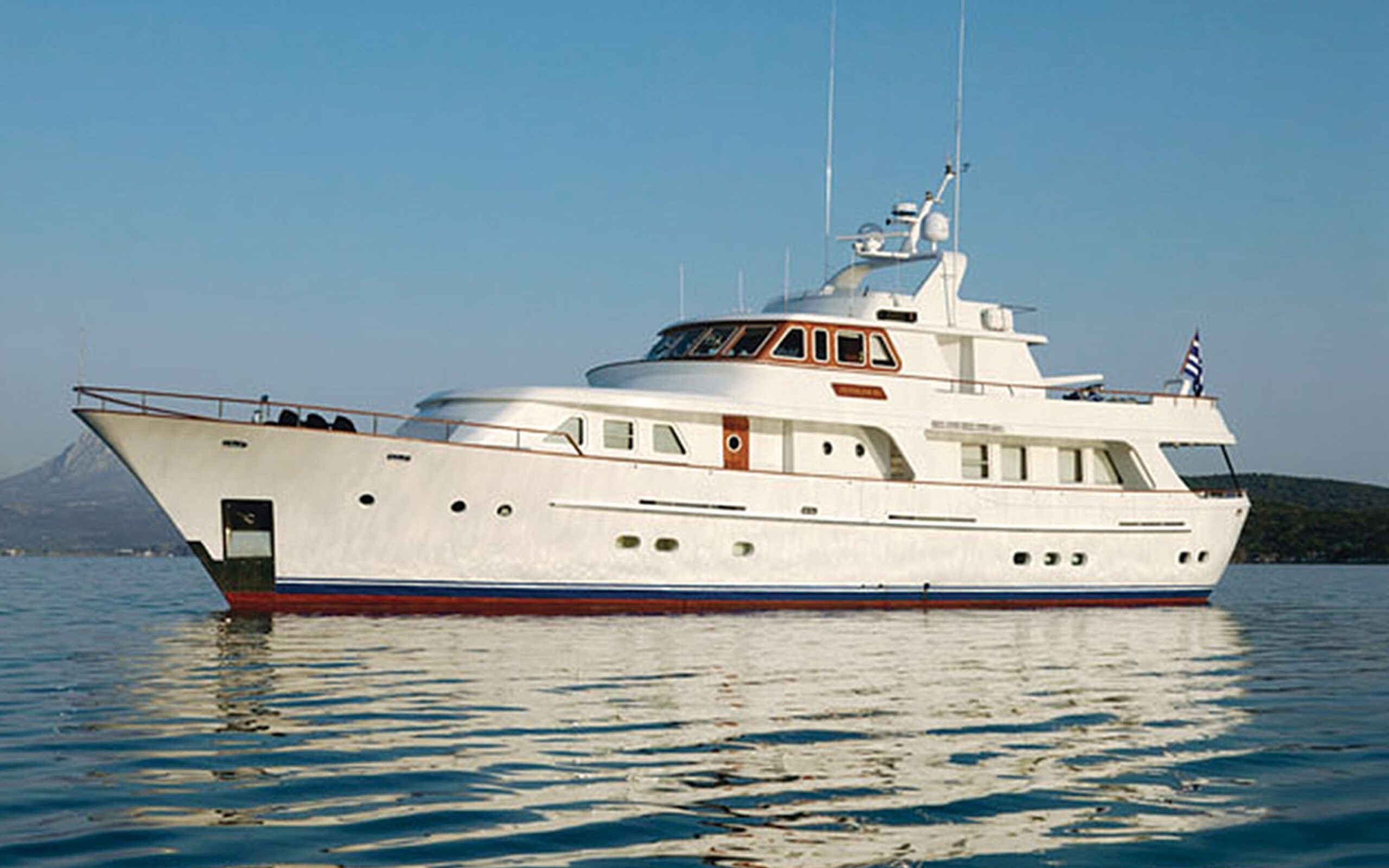 Classic yacht SUNCOCO