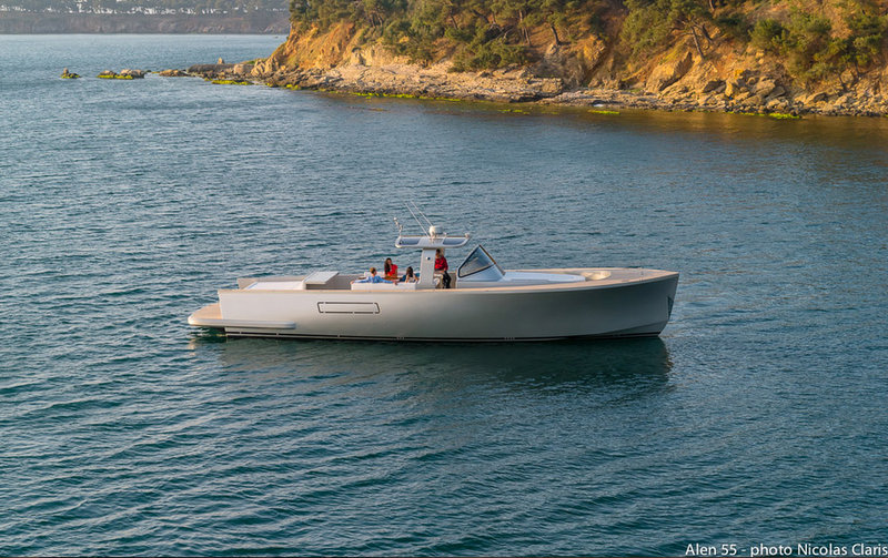 Alen-55-TT-56m-Perini-Navi-superyacht-Panthalassa.jpg