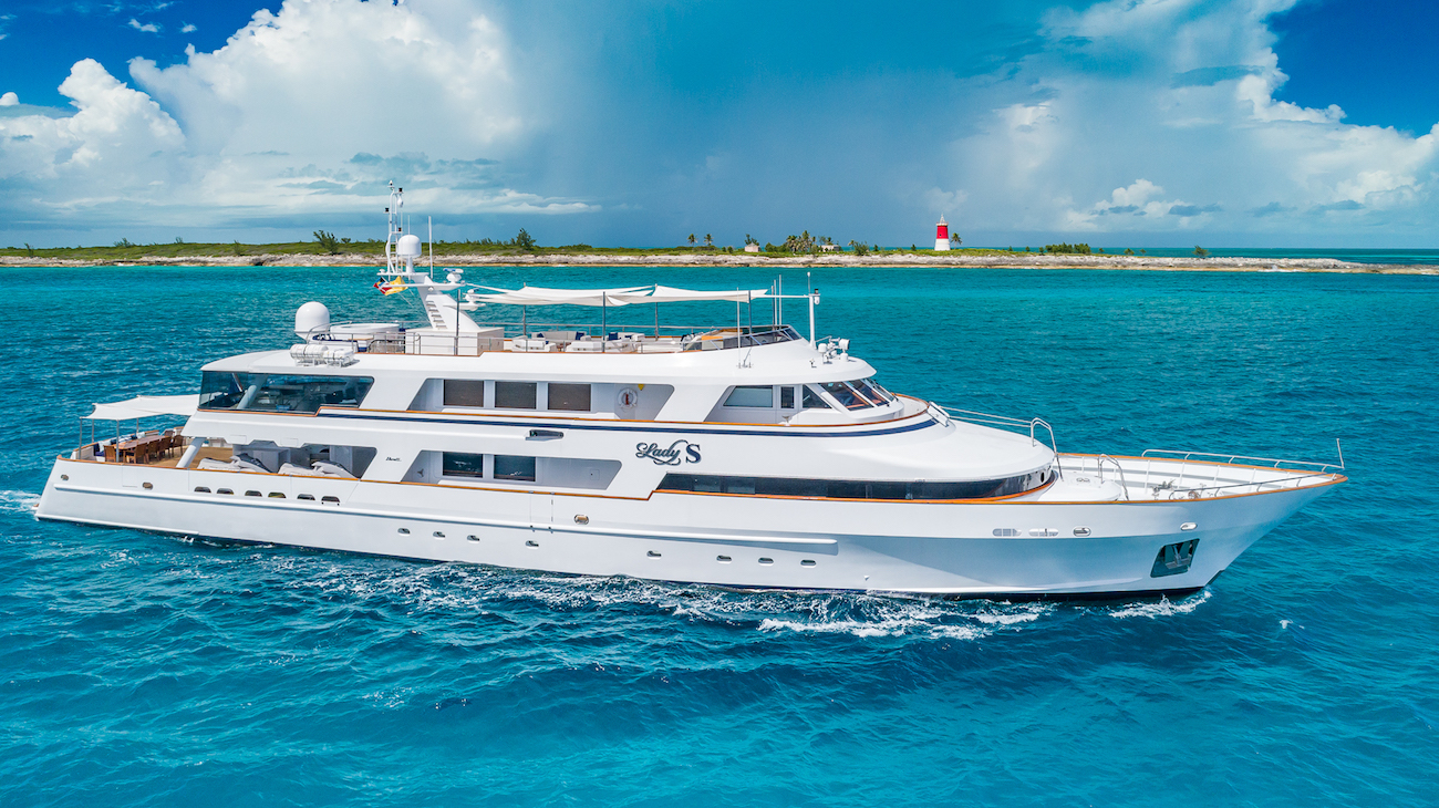 luxury yacht LADY S