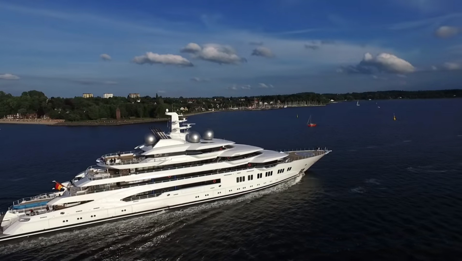 [106m-Yacht-AMADEA]-10211-139.jpg