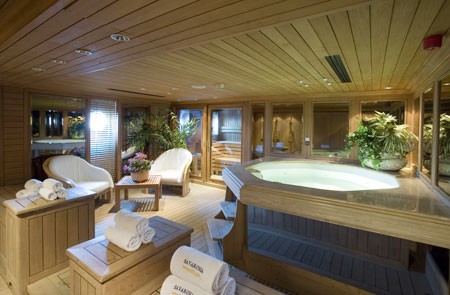 [148m-Yacht-SAVARONA]-1000-124.jpg