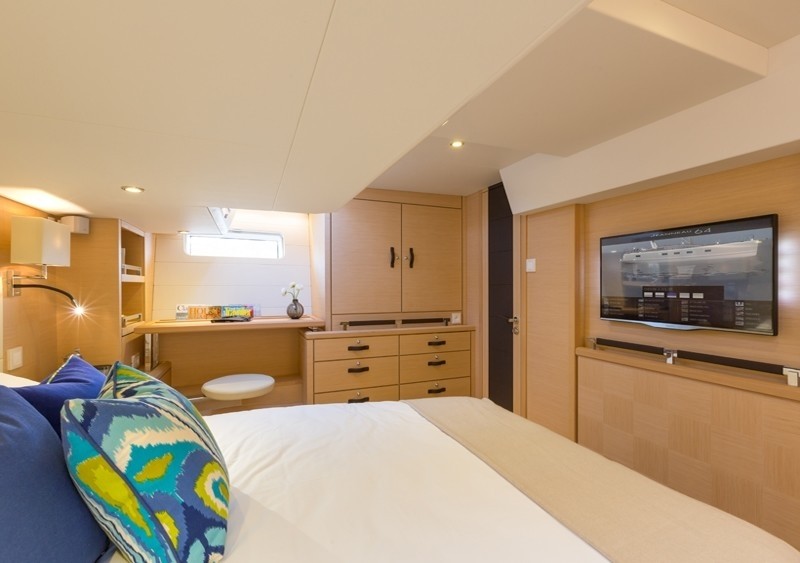 [19m-Yacht-AMANDINE]-10300-138.jpg