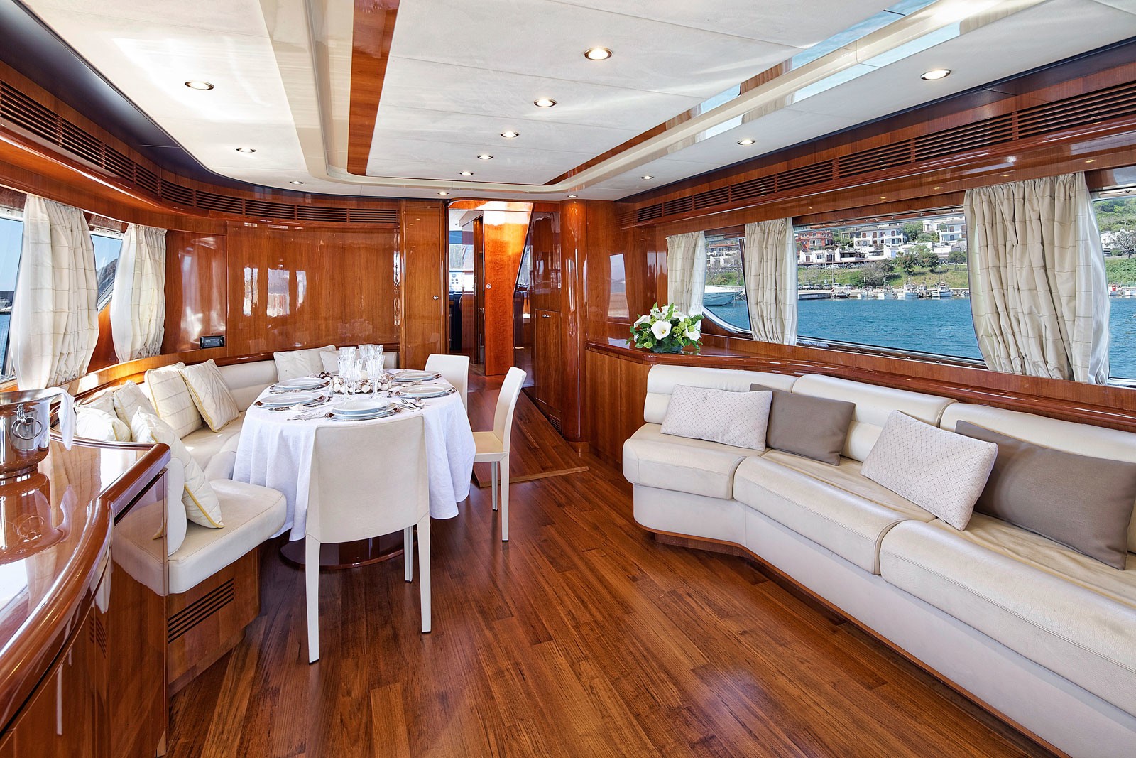 [21m-Yacht-AQVA]-10216-104.jpg