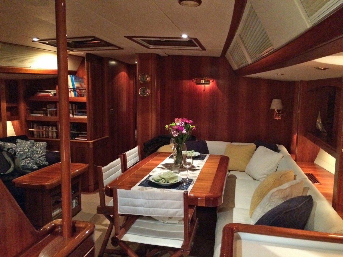 [21m-Yacht-LUNA-DANNS]-10502-70.jpg