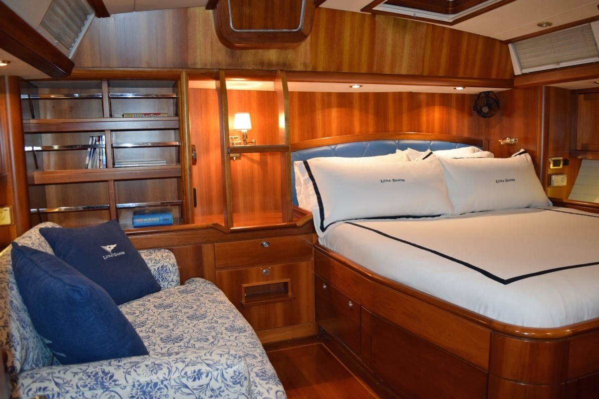 [21m-Yacht-LUNA-DANNS]-10502-94.jpg