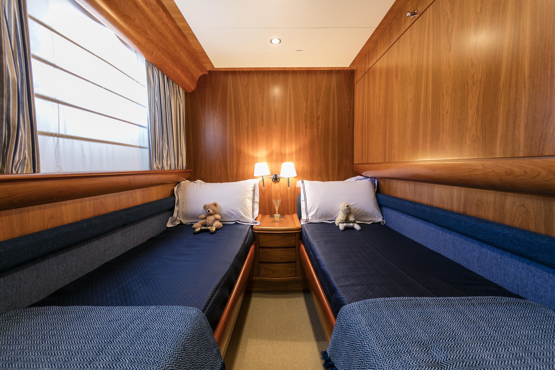 [22m-Yacht-GORGEOUS]-10284-180.jpg