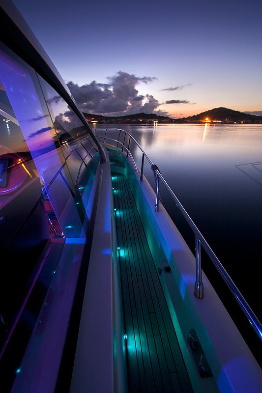 [22m-Yacht-SAURON]-1595-96.jpg