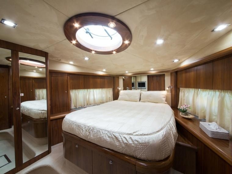 [23m-Yacht-ASPIRE-OF-LONDON]-1578-132.jpg