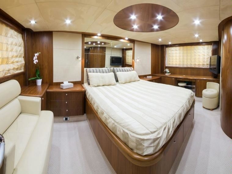 [23m-Yacht-ASPIRE-OF-LONDON]-1578-175.jpg