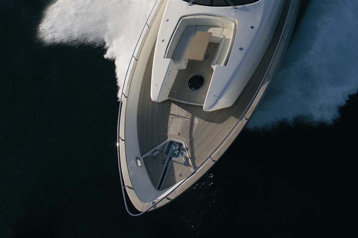 [23m-Yacht-BLUE-ANGEL]-10348-50.jpg