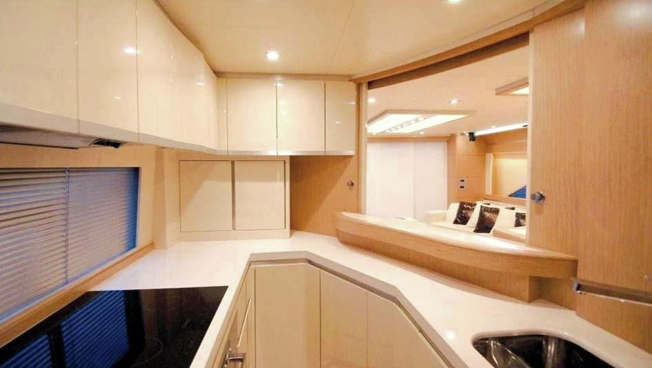 [23m-Yacht-SASCHA]-1791-100.jpg