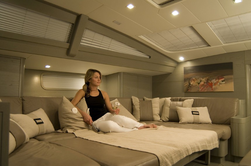 [24m-Yacht-CRACKERJACK]-1591-110.jpg