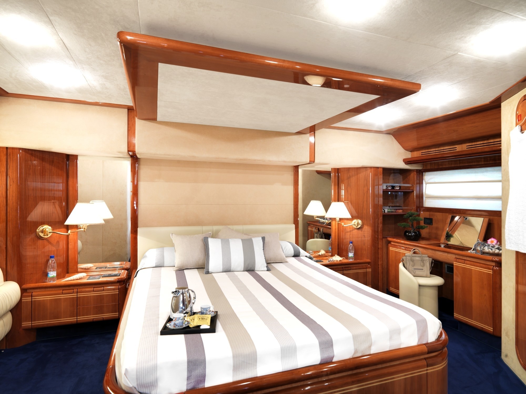 [24m-Yacht-IROUE]-10154-150.jpg
