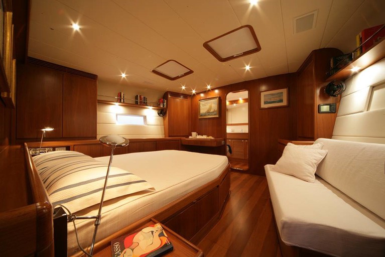 [24m-Yacht-SI-VIS-PACEM]-1314-128.jpg