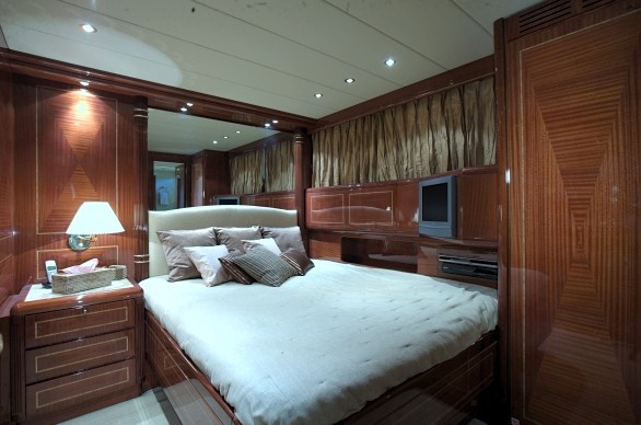 [25m-Yacht-MORFISE]-12718-136.jpg