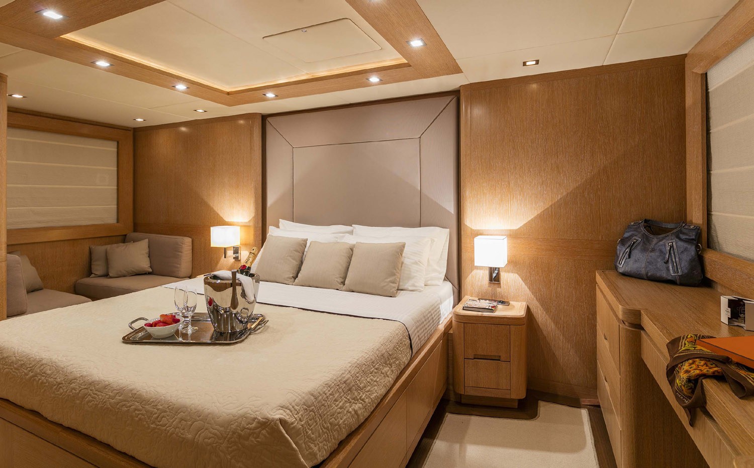 [25m-Yacht-MYTHOS]-10119-112.jpg