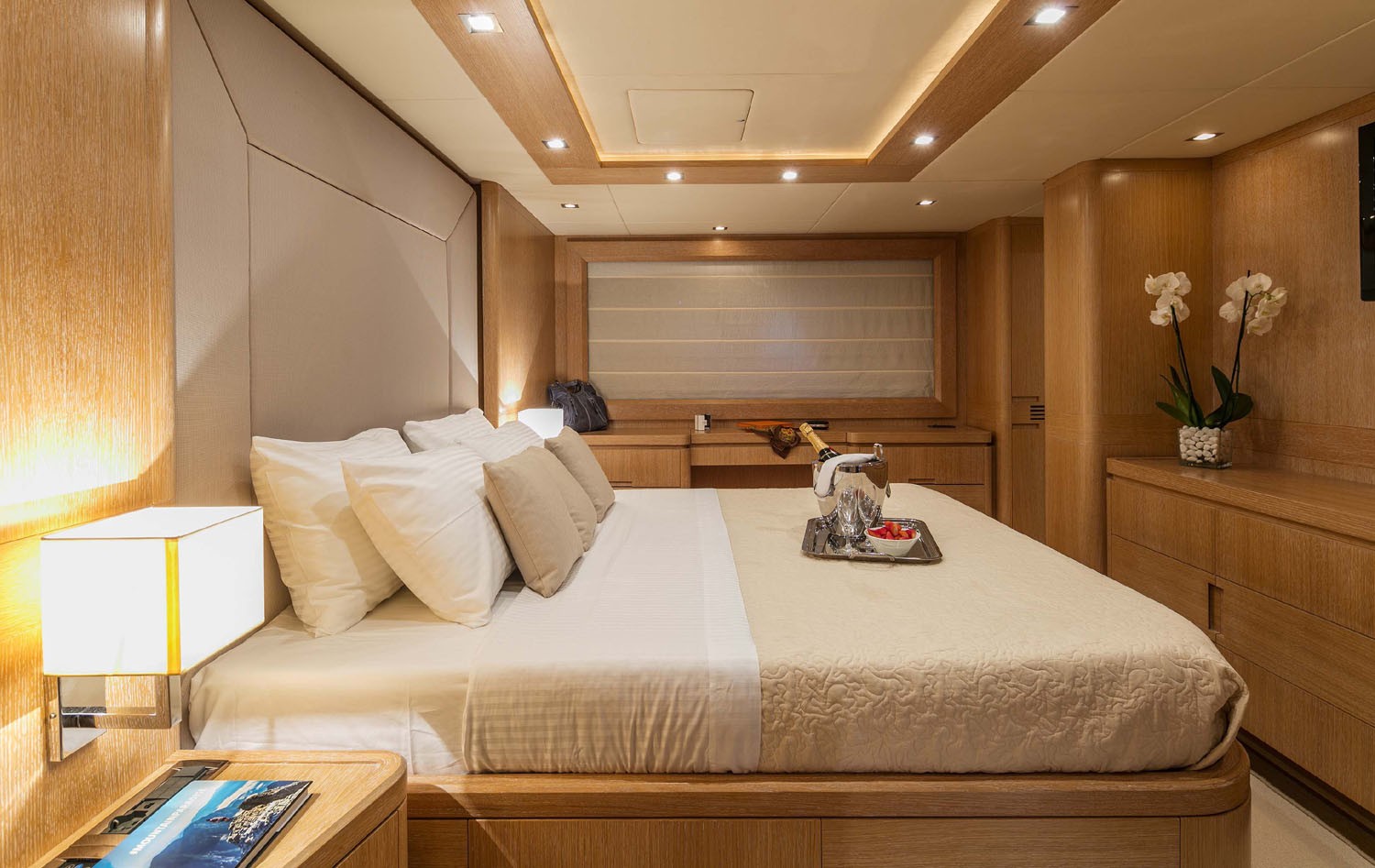 [25m-Yacht-MYTHOS]-10119-113.jpg