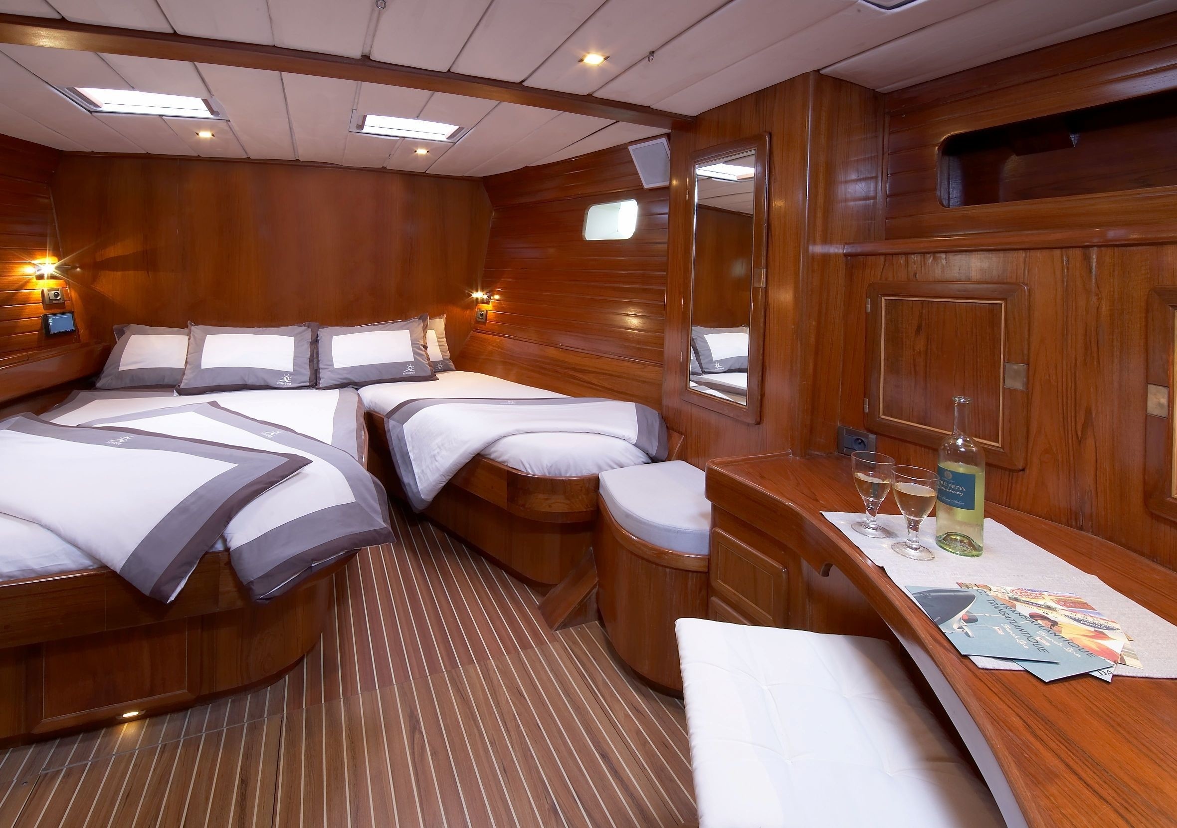 [25m-Yacht-NOHEEA]-1557-111.jpg