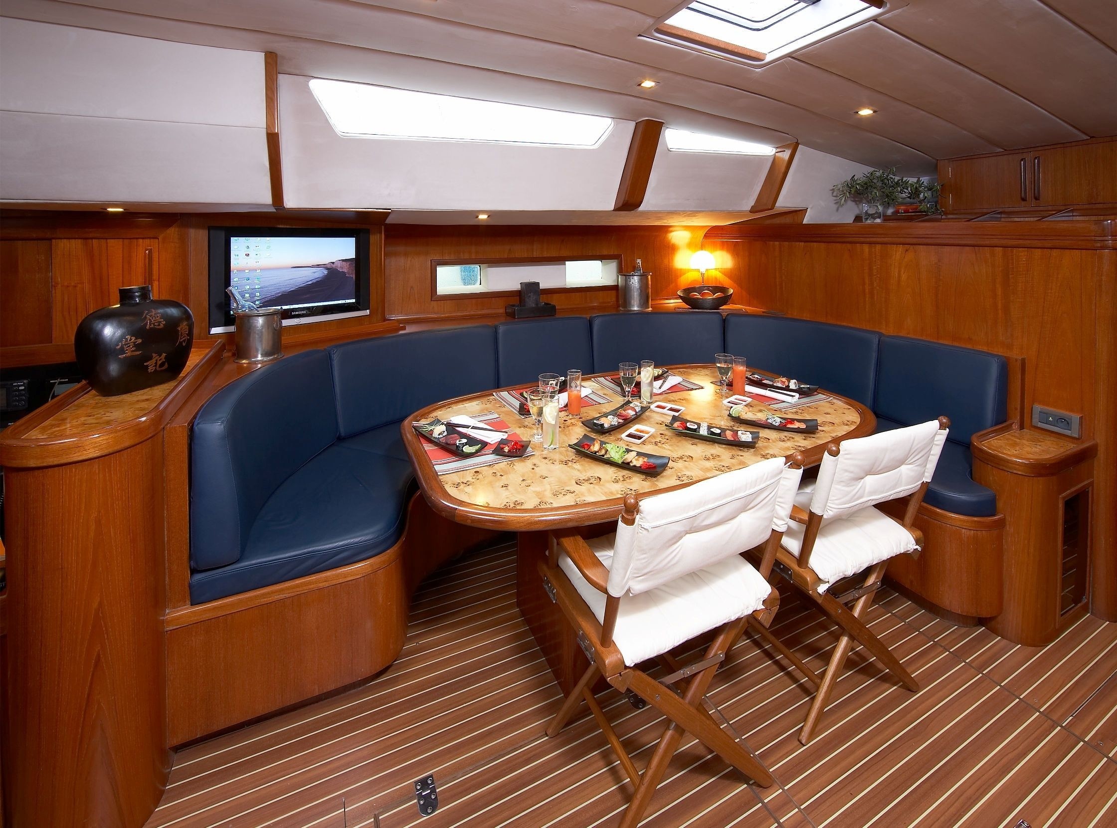 [25m-Yacht-NOHEEA]-1557-137.jpg