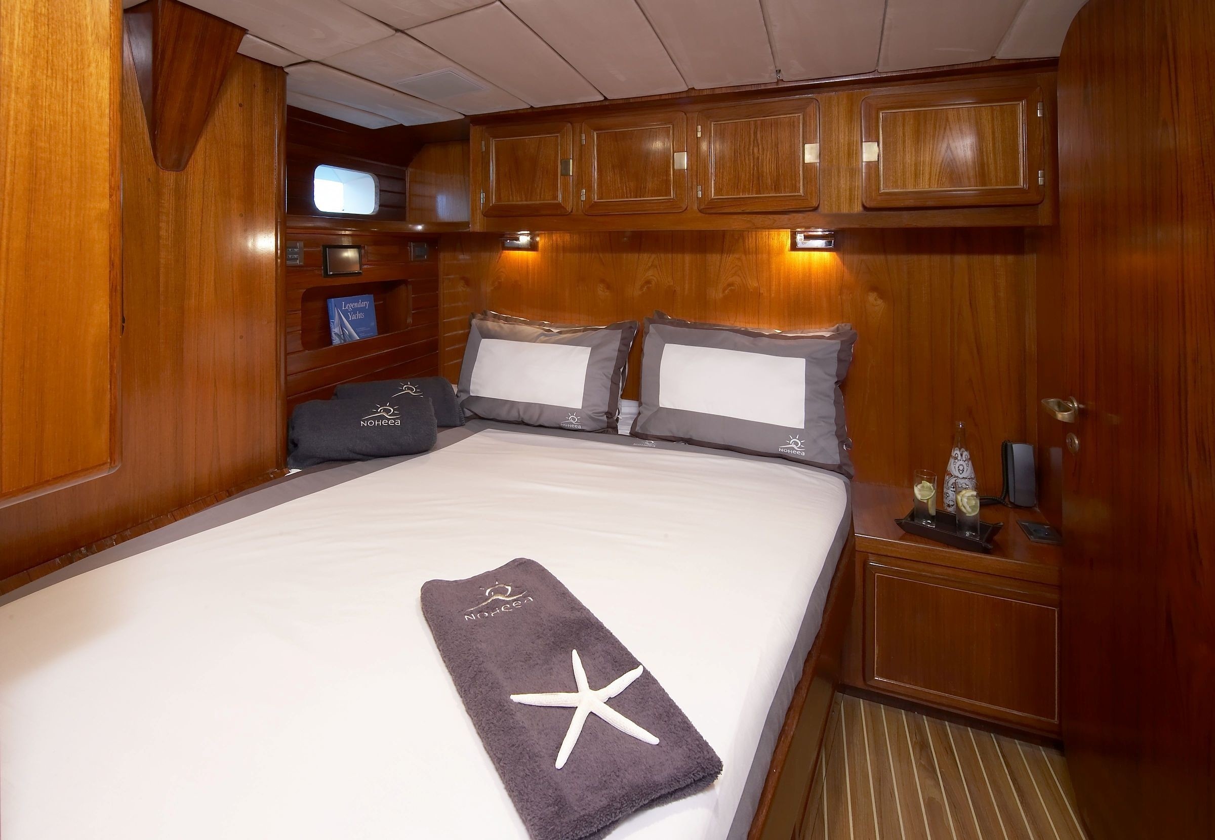 [25m-Yacht-NOHEEA]-1557-176.jpg