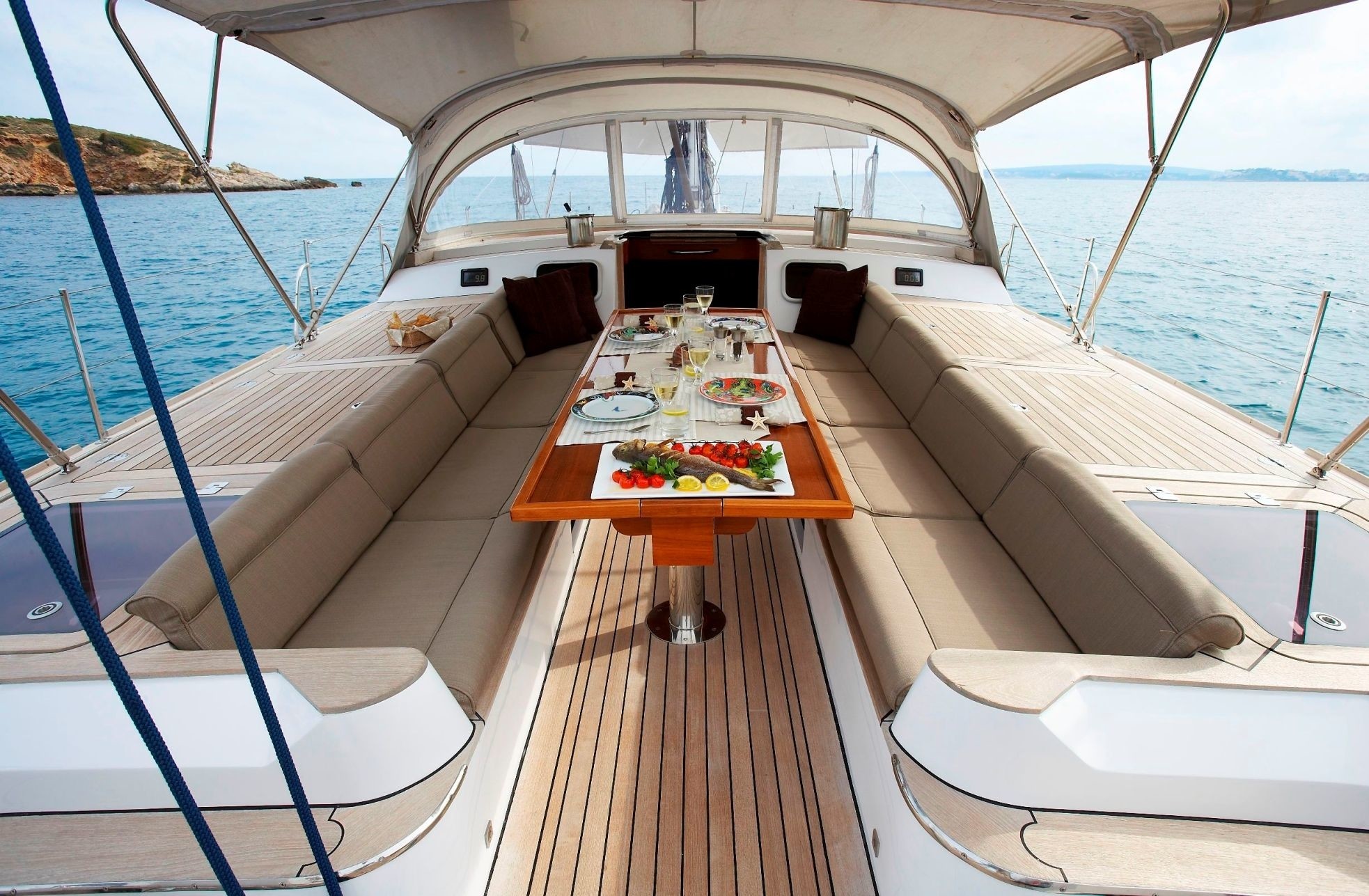 [25m-Yacht-NOHEEA]-1557-88.jpg