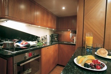 [25m-Yacht-SERENITY]-1603-125.jpg
