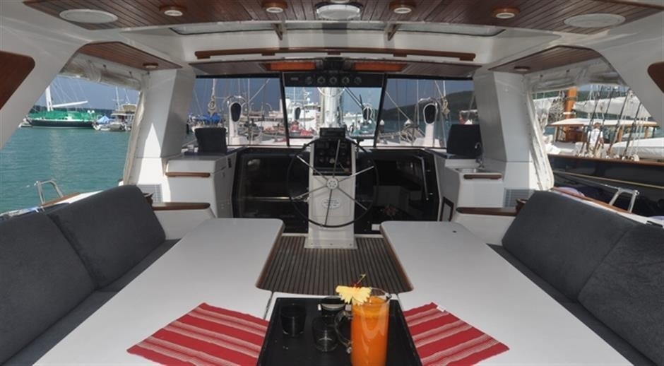 [26m-Yacht-DEMOISELLES]-1506-159.jpg