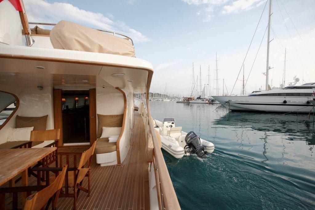 [27m-Yacht-CONQUEST-OF-1966]-10200-52.jpg