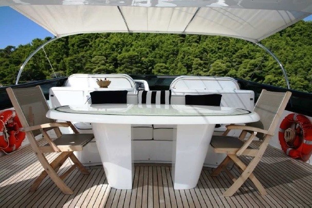 [27m-Yacht-INCLINATION-1]-1335-156.jpg