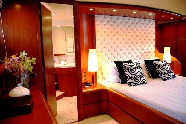 [27m-Yacht-INCLINATION-1]-1335-168.jpg