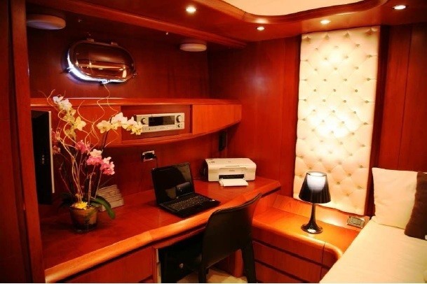 [27m-Yacht-INCLINATION-1]-1335-70.jpg
