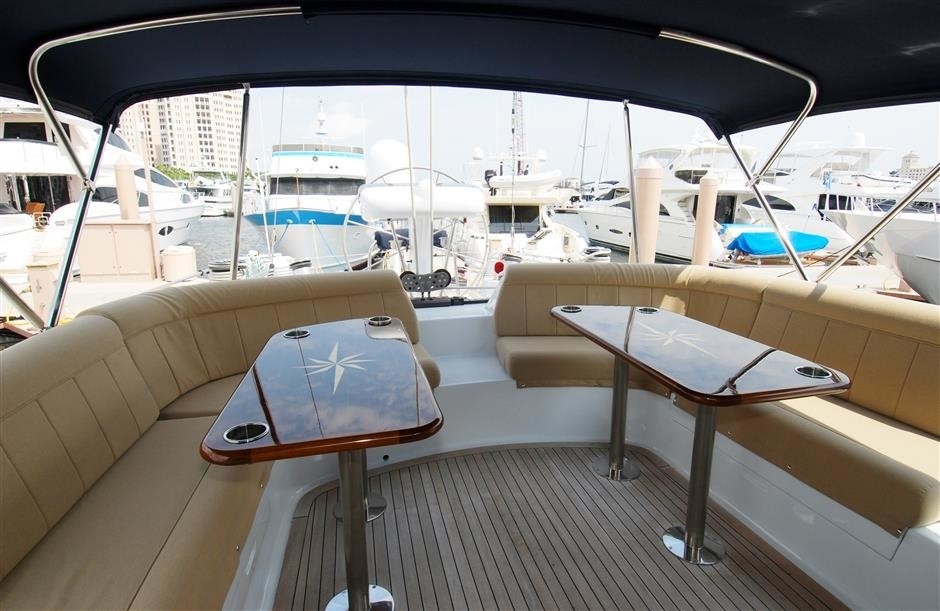 [28m-Yacht-FALCON]-1240-129.jpg