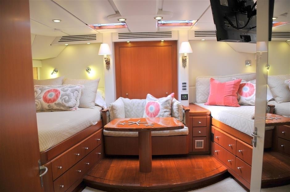 [28m-Yacht-FALCON]-1240-153.jpg