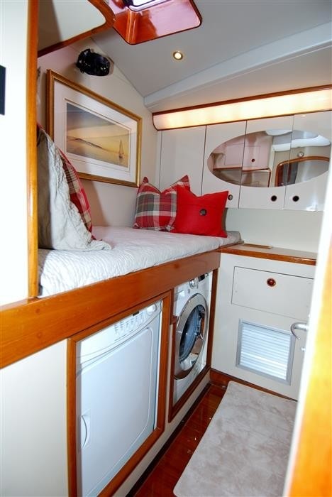 [28m-Yacht-FALCON]-1240-186.jpg