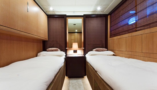 [28m-Yacht-MAC-1]-1504-49.jpg