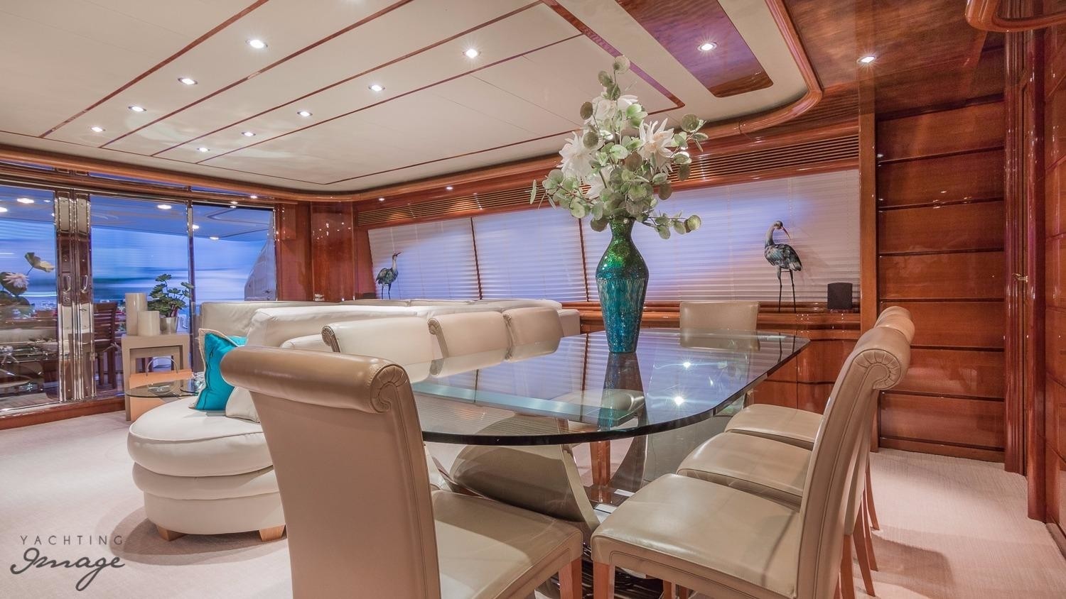 [28m-Yacht-PARADISE]-10043-125.jpg