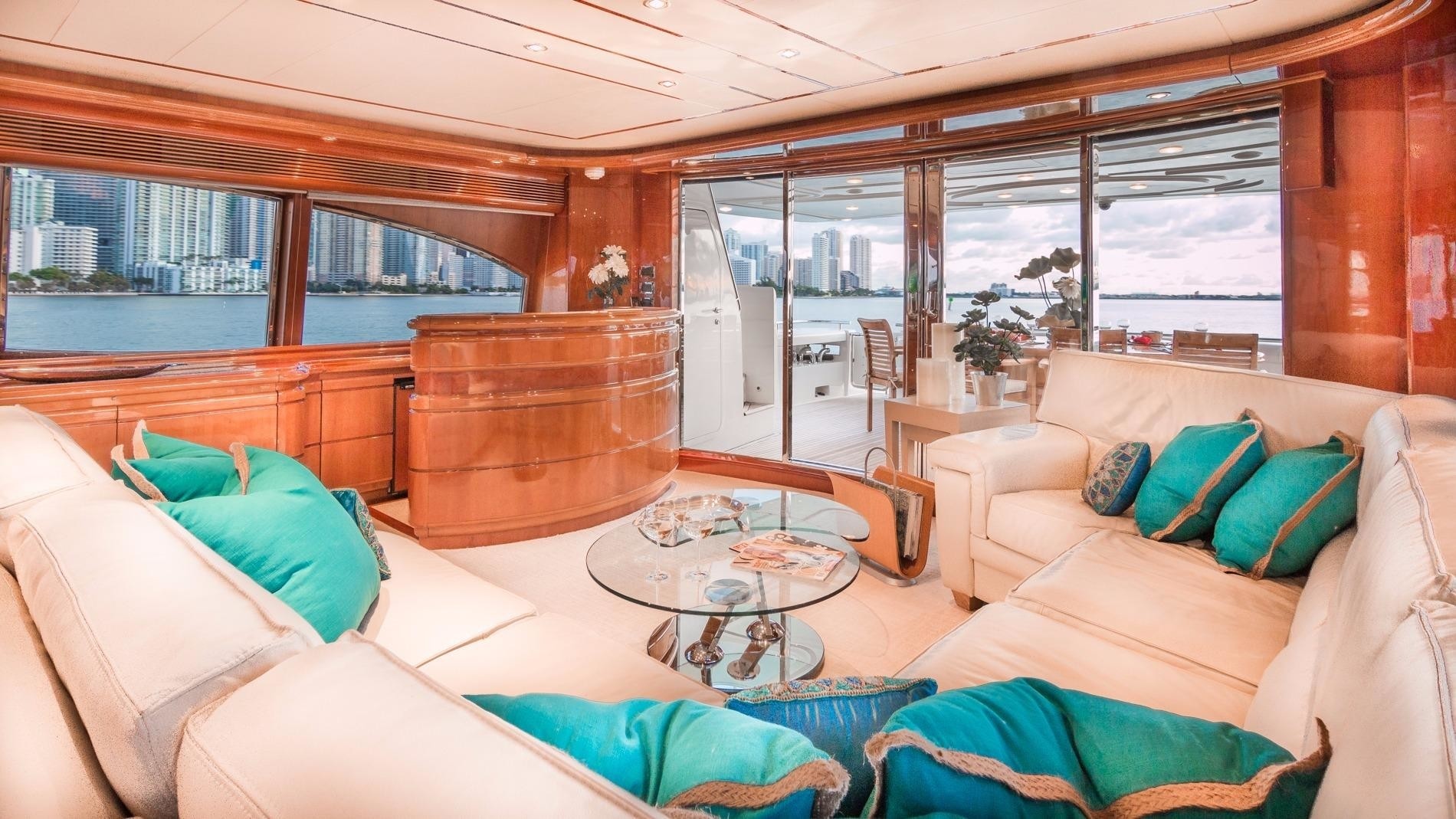 [28m-Yacht-PARADISE]-10043-208.jpg
