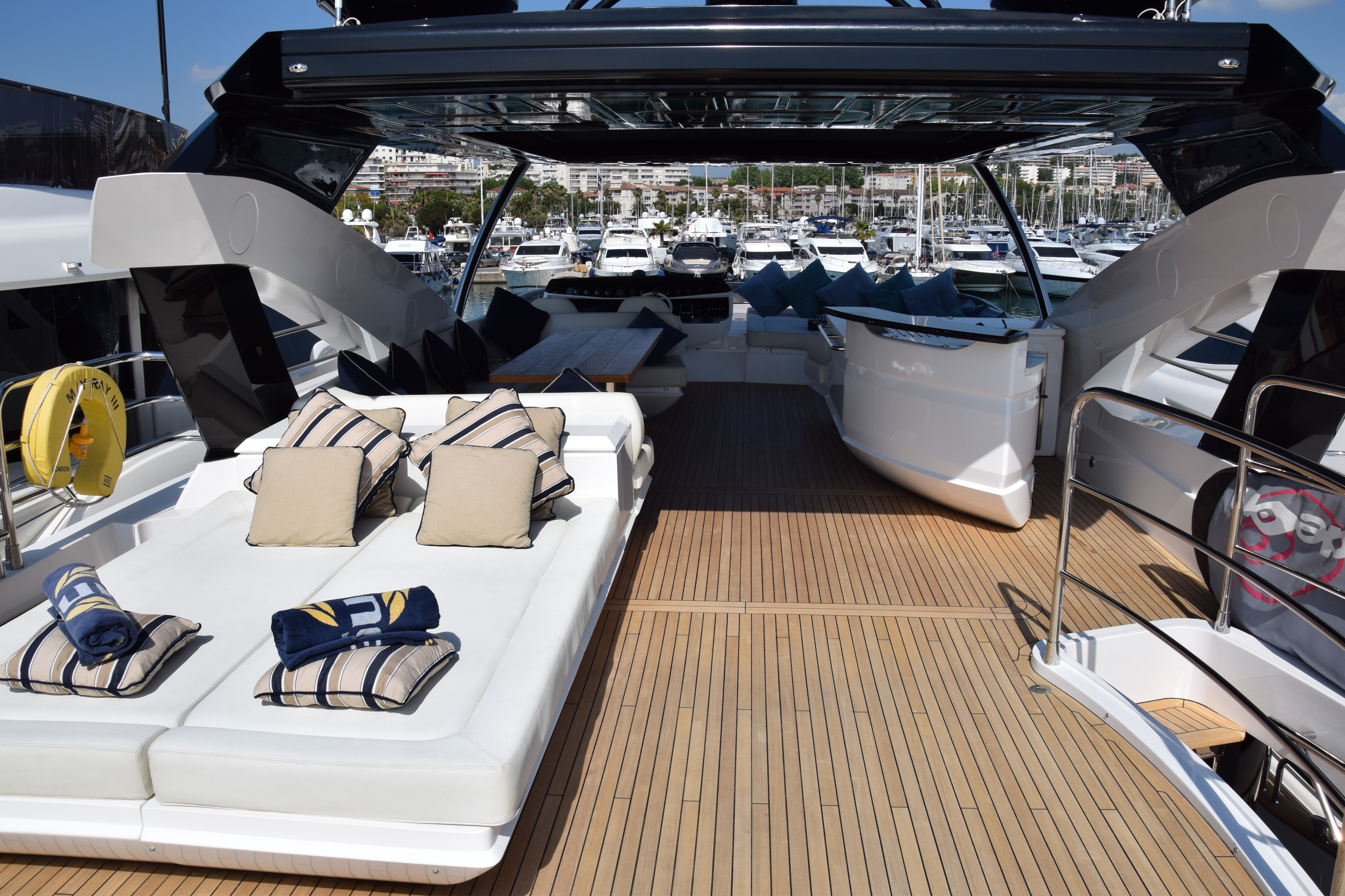 [28m-Yacht-RAY-III]-10294-168.jpg