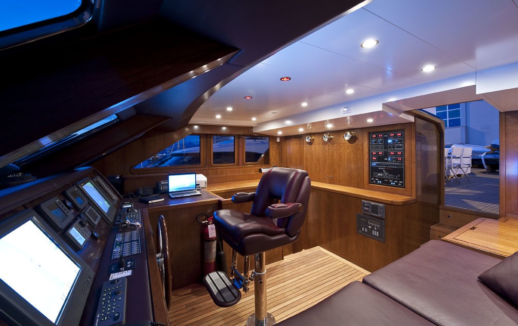[29m-Yacht-MRS-WHITE]-1767-25.jpg