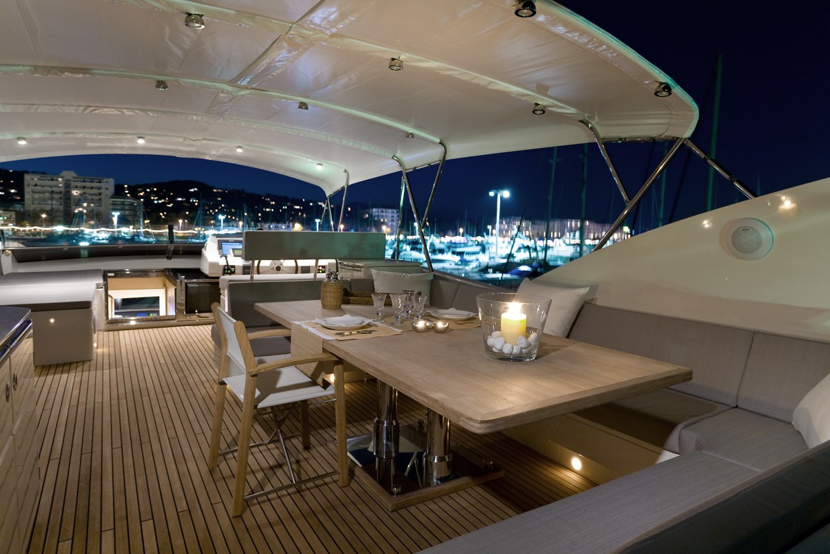 [30m-Yacht-HUMMINGBIRD]-1332-72.jpg